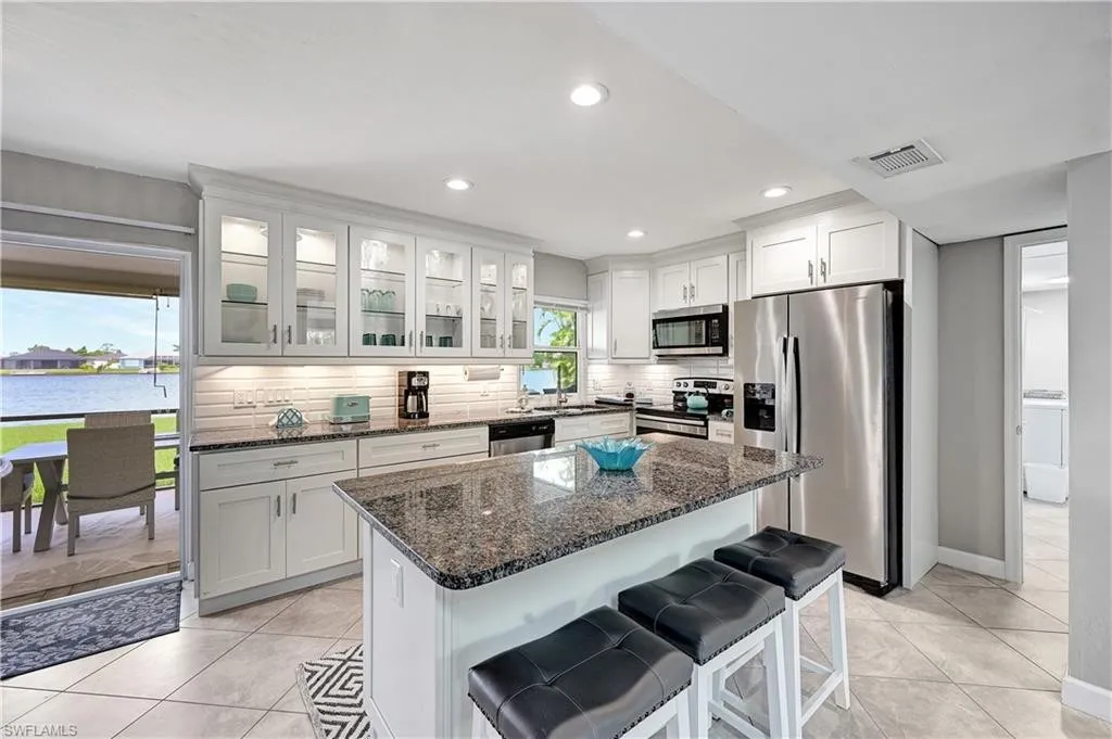Luxury Downtown Apartment