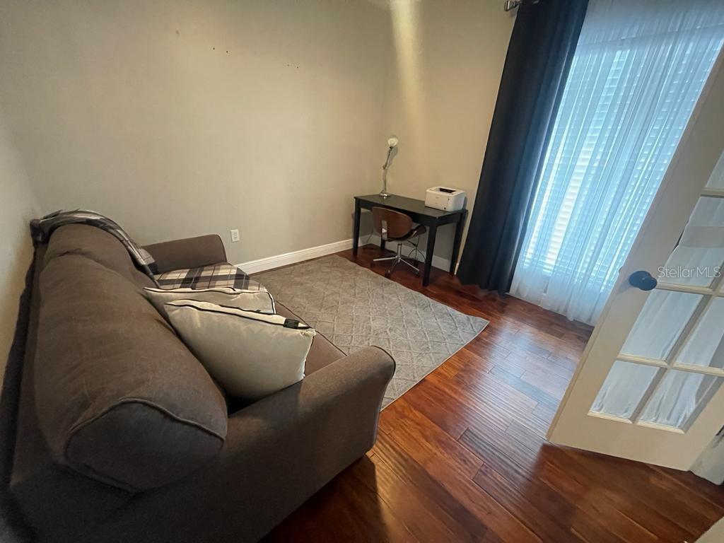 Luxury Downtown Apartment